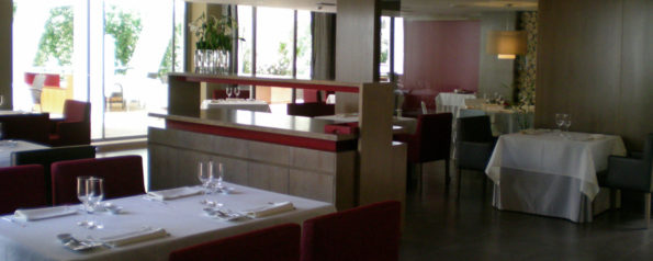 Bou Restaurant Interior