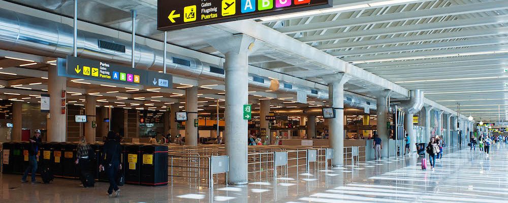 10 Common Airport Scams (and How To Avoid Them)